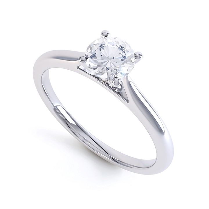 Four claw diamond ring in platinum